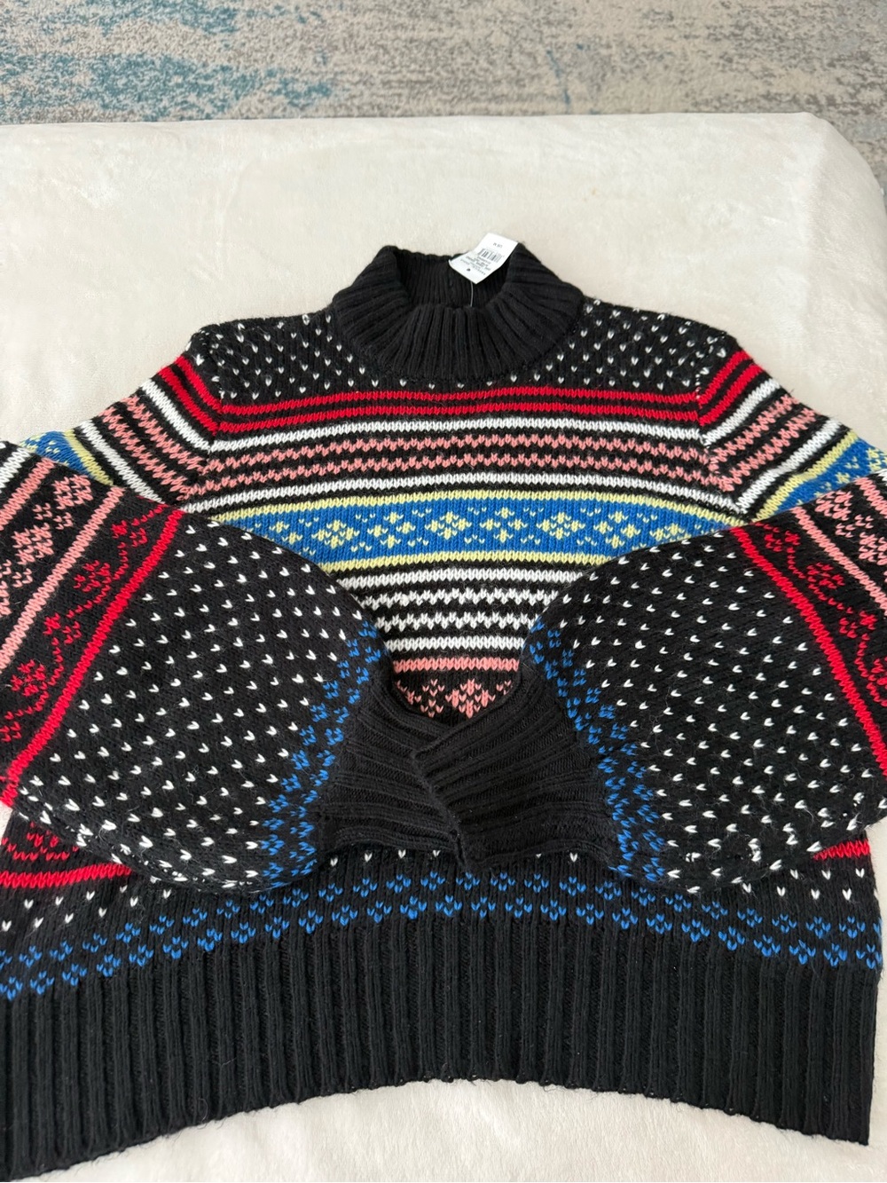 American Eagle Fair Isle Mock Neck Sweater Size Medium NEW D99